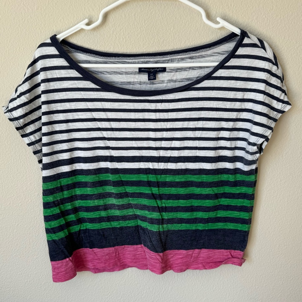 American Eagle crop top